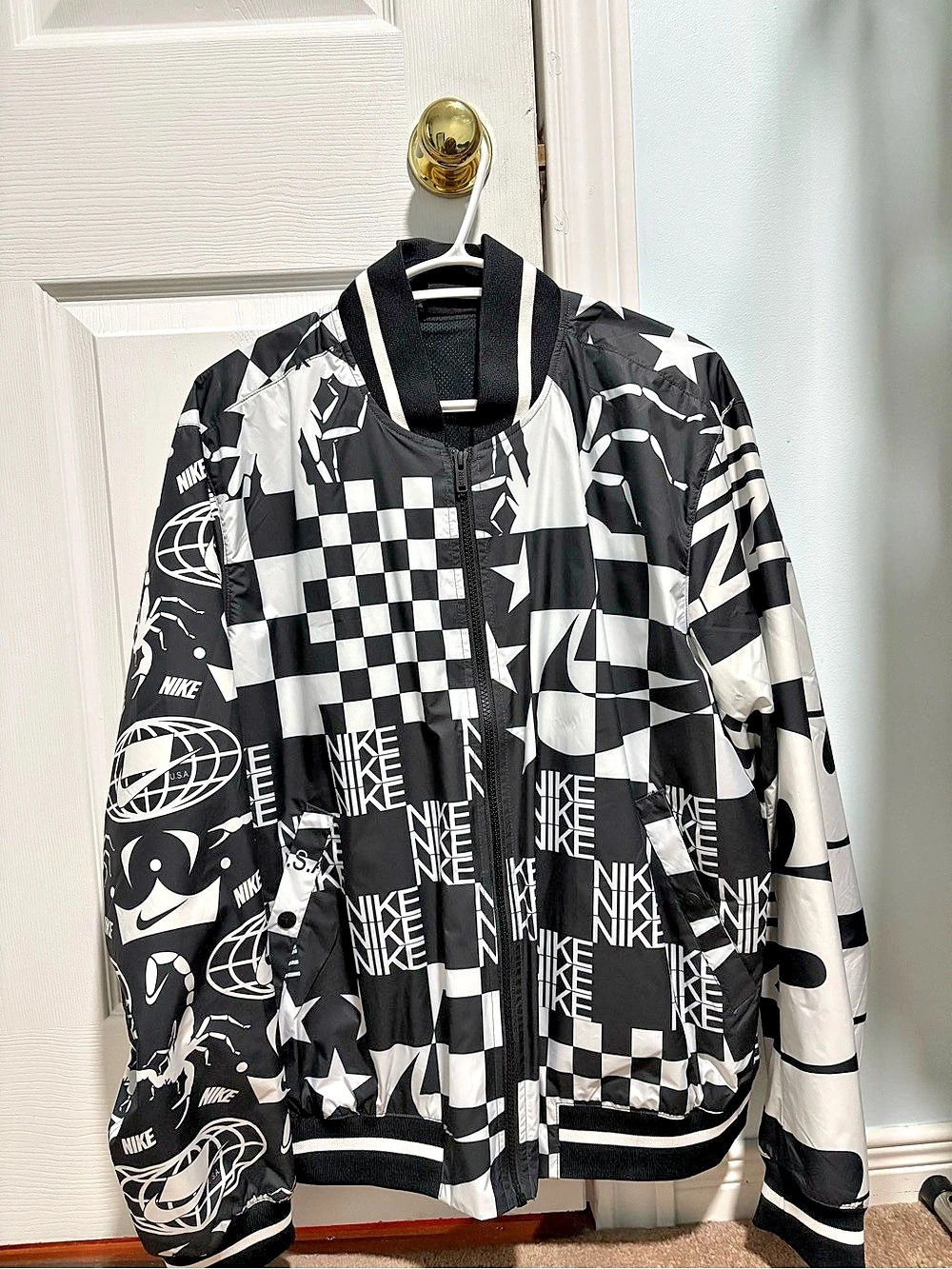 Nike Sportswear Air Bomber Jacket Graphic Print Black & White